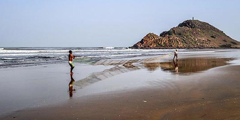Appikonda Beach in Visakhapatnam (Timings, Photos, Location)