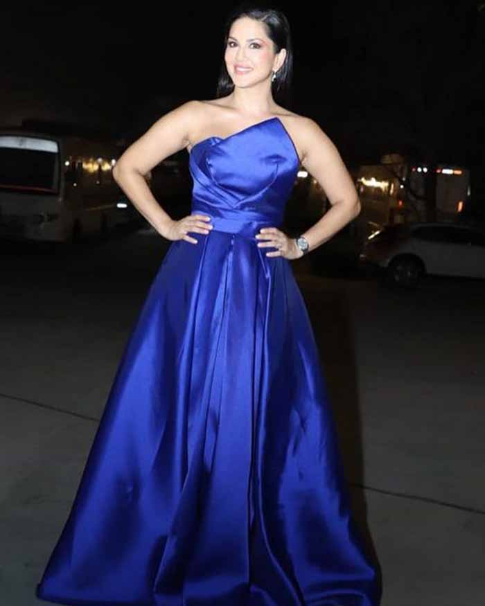 Sunny Leone dazzling in a royal blue gown