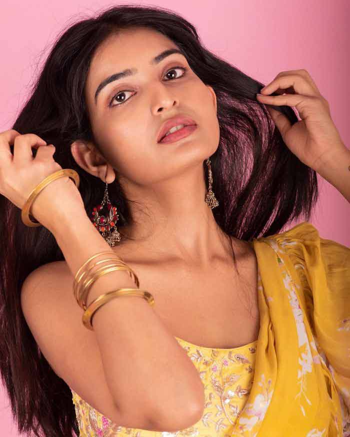 Ananya Nagalla is undeniably breathtaking in a yellow saree