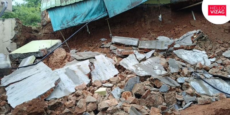 Heavy Rains Disrupt Visakhapatnam, Shed Collapse Injures One