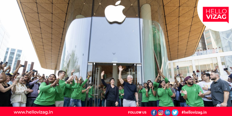Apple Launches its First Flagship Store in India