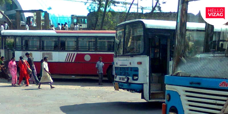 Visakhapatnam Mayor and GVMC Commissioner shares the importance of Eco-Friendly Commuting for Pollution Control and suggests to use public transports.